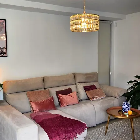 Elegant For 4 With Wifi, Parking And Private Pool * Bermeo