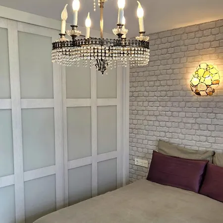 Apartment Elegant For 4 With Wifi, Parking And Private Pool