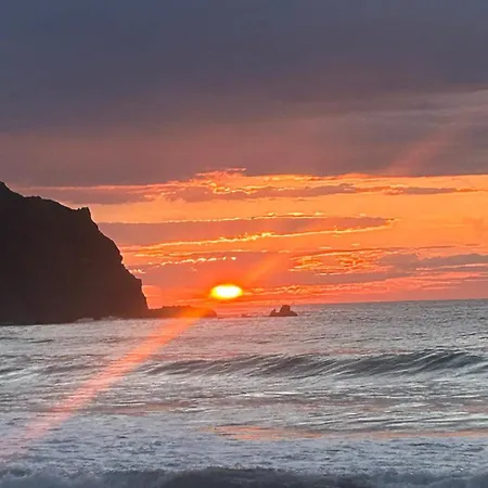 Elegant For 4 With Wifi, Parking And Private Pool