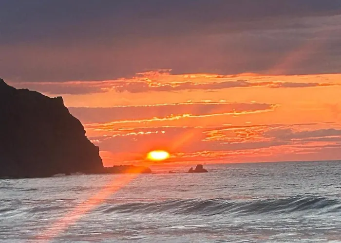 Elegant For 4 With Wifi, Parking And Private Pool